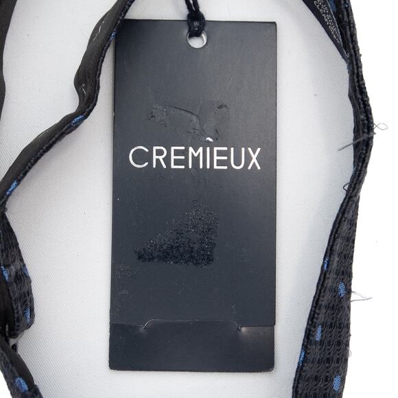 Daniel Cremieux Gray Polka Dot 100% Silk Self Tie Bow Tie Bowtie - Picture 5 of 8